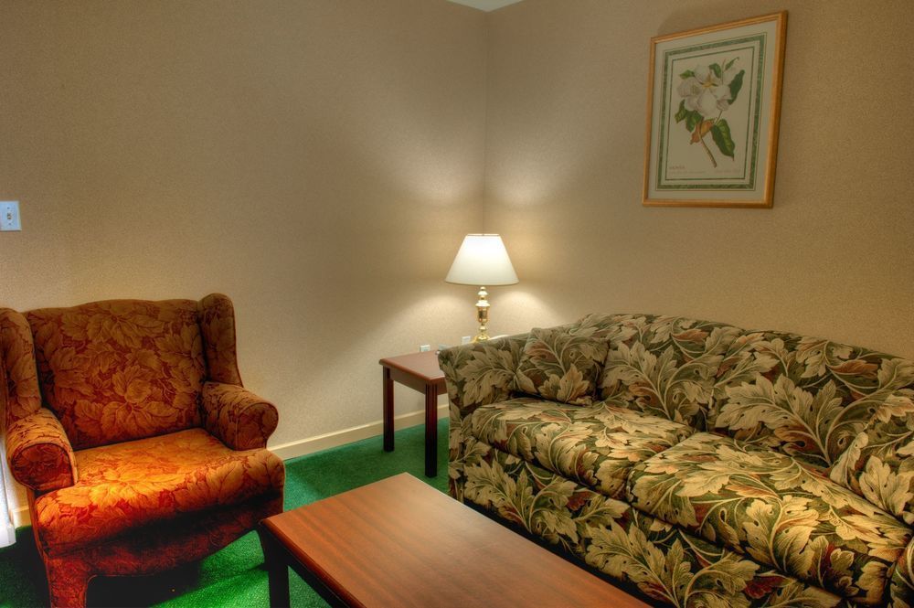 Sandman Hotel Quesnel Εξωτερικό φωτογραφία